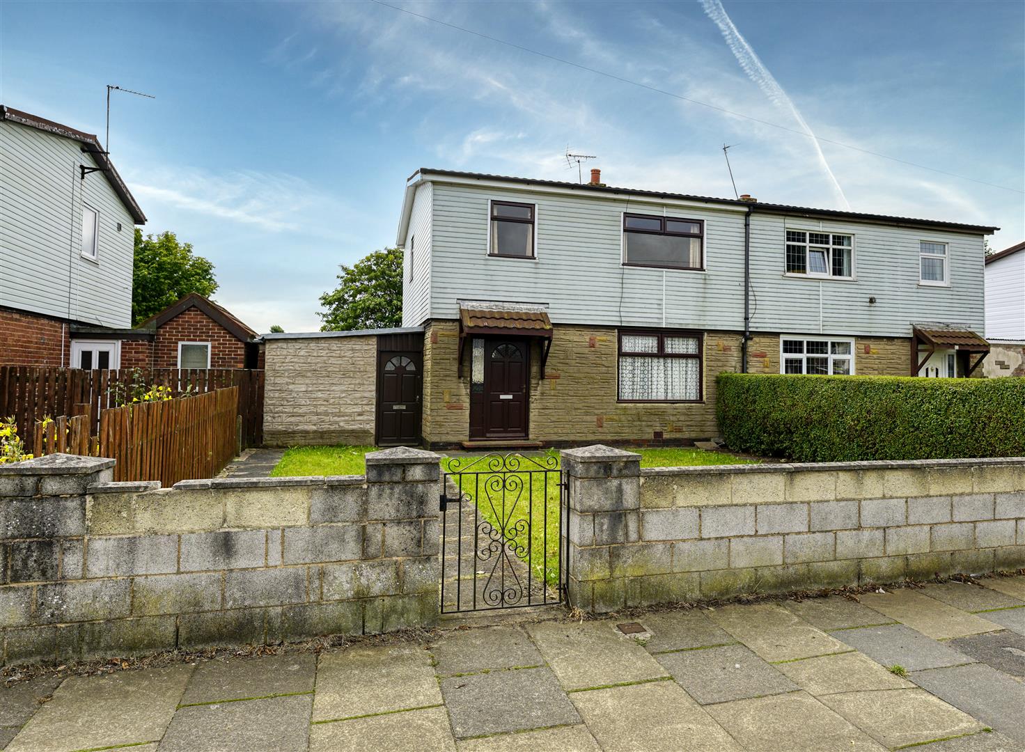 Queens Park Drive, Castleford